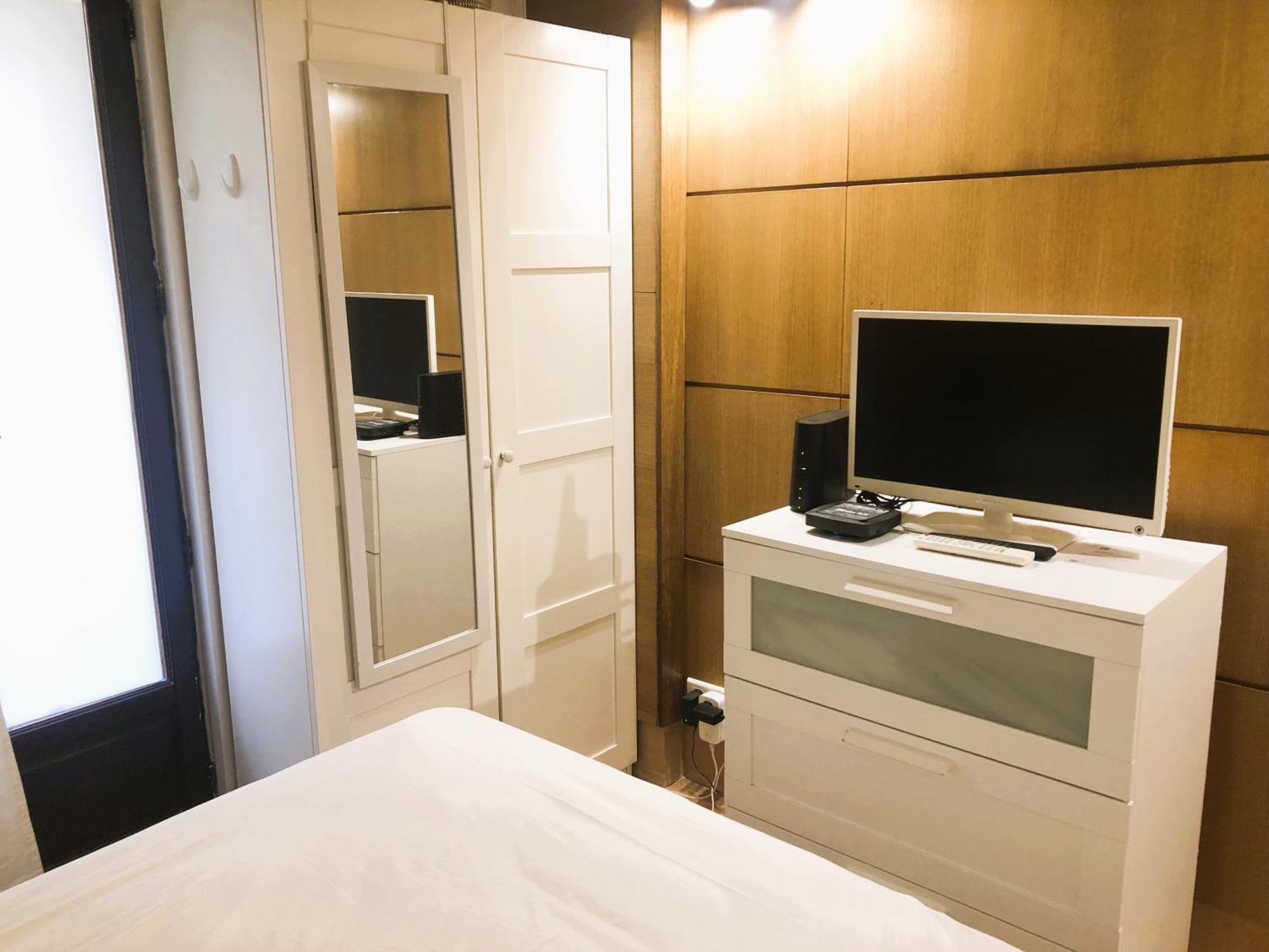 Appart Prive Parisien Avec Cuisine -St Charles - Near Beaugrenelle -Tour Eiffel 75015 Paris Bel Emplacement !! Apartment Paris