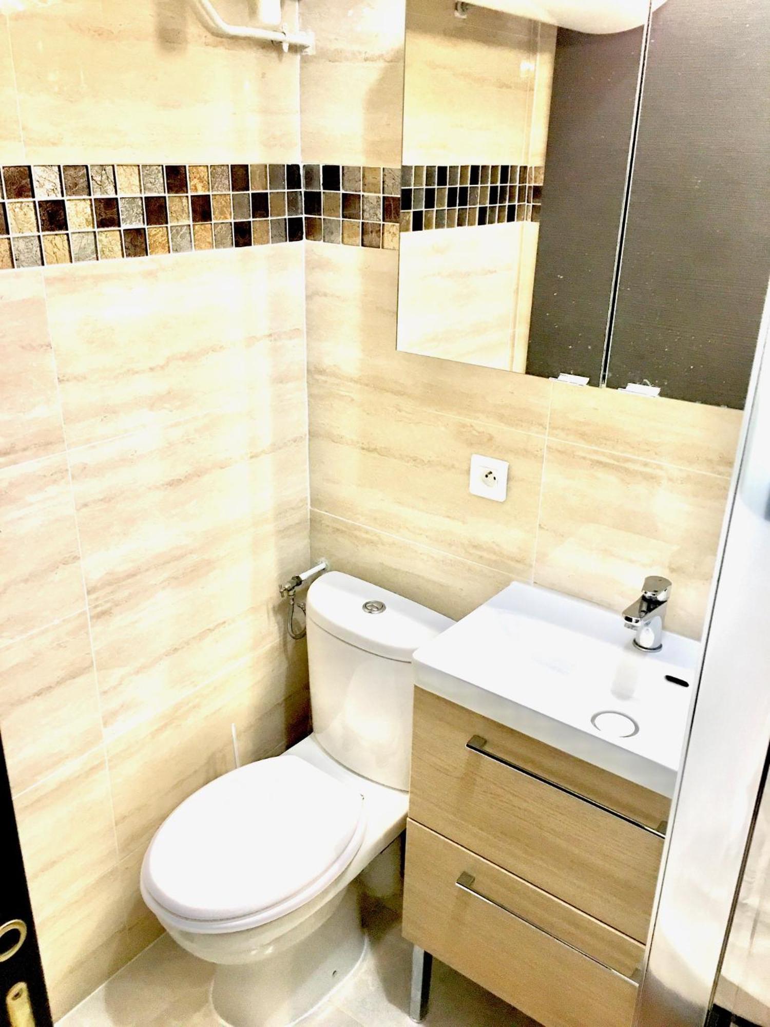 Apartment Appart Prive Parisien Avec Cuisine -St Charles - Near Beaugrenelle -Tour Eiffel 75015 Paris Bel Emplacement !! *